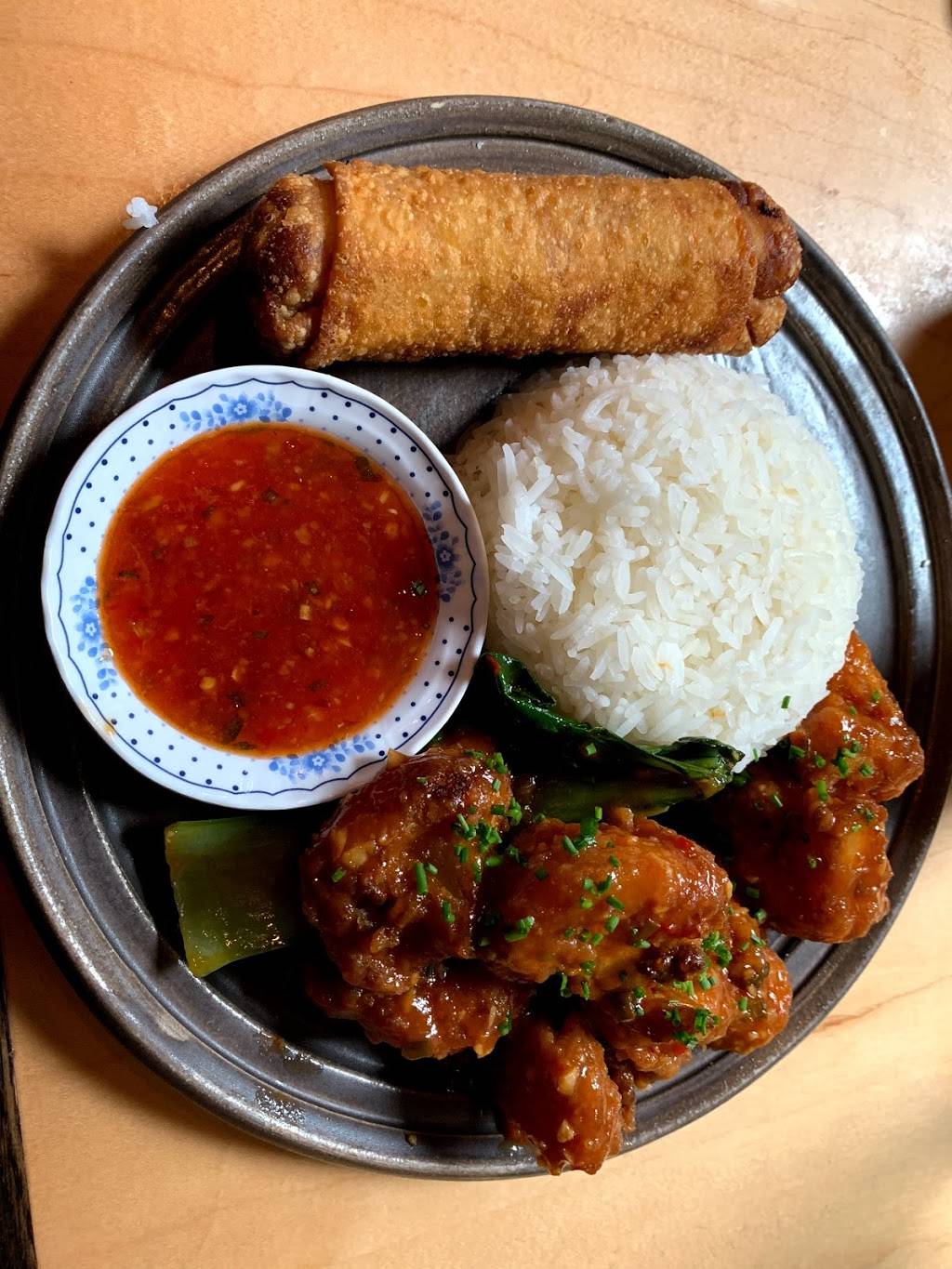 DanDan | restaurant | 360 E Erie St, Milwaukee, WI 53202, USA | 4144888036 OR +1 414-488-8036