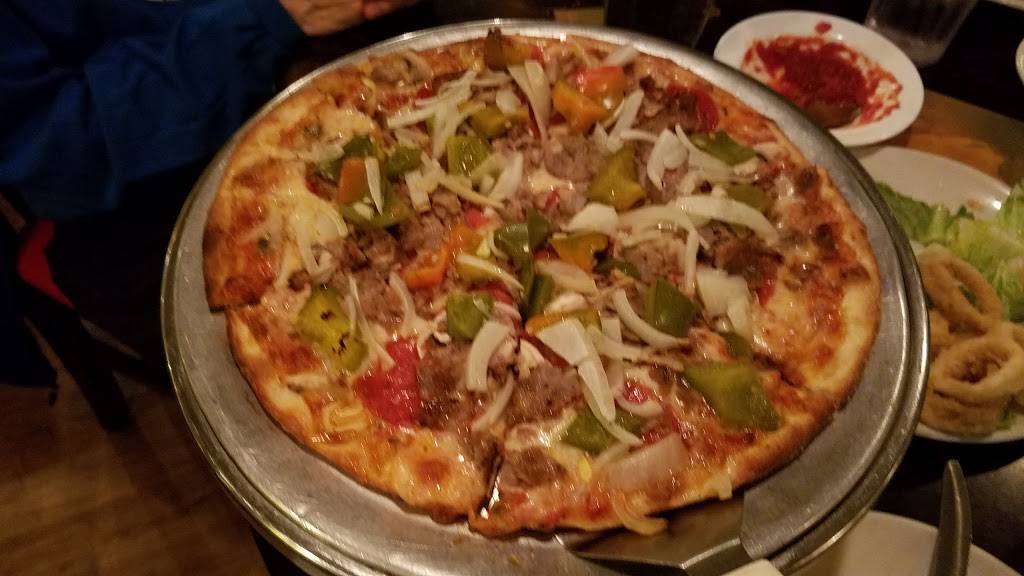 Franco & Vinnys Pizza Shack | restaurant | 2884 E Sunrise Blvd, Fort Lauderdale, FL 33304, USA | 9545649522 OR +1 954-564-9522