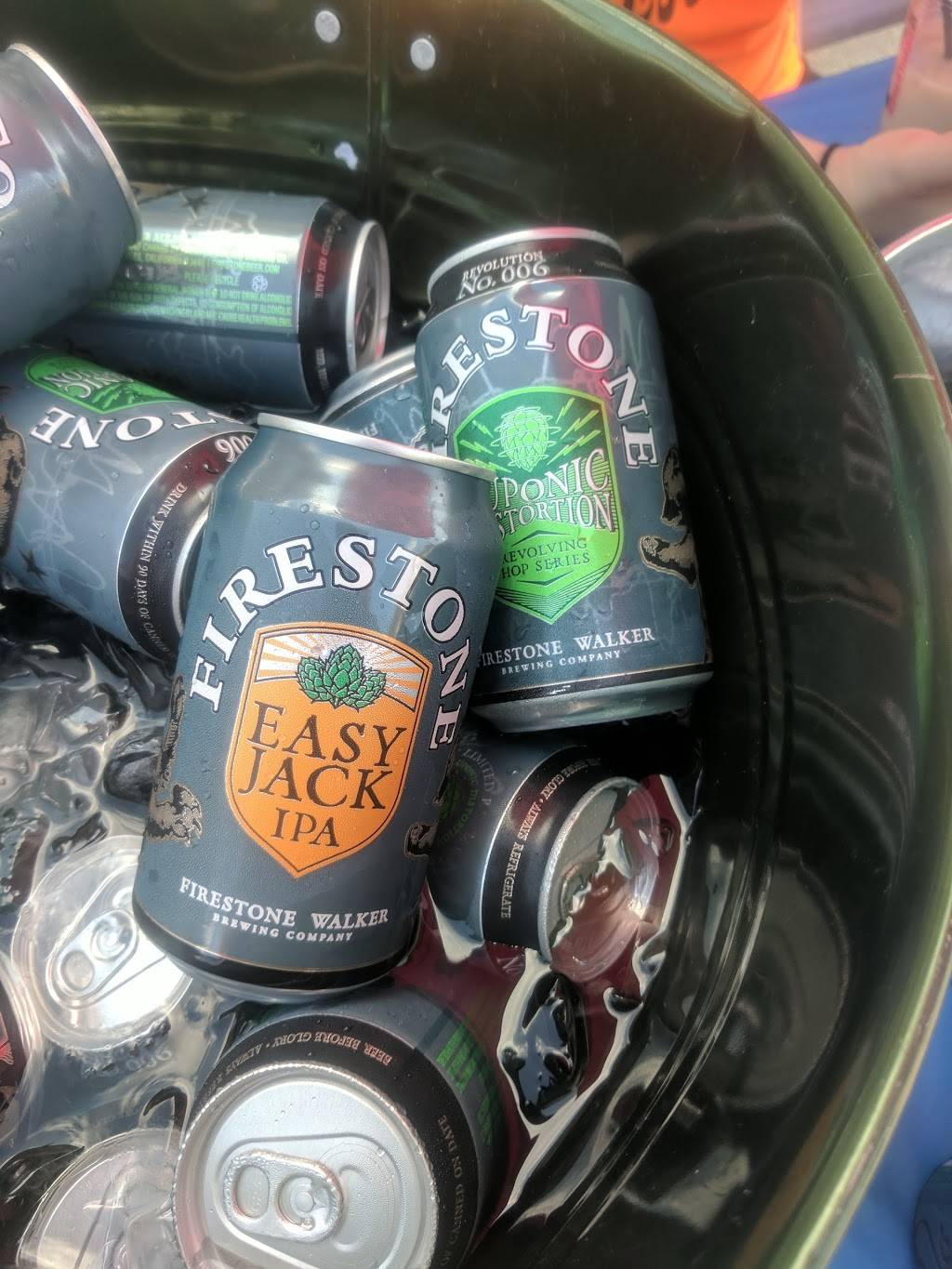 Trinity Pub Chicago | restaurant | 5943 N Northwest Hwy, Chicago, IL 60631, USA | 7737630095 OR +1 773-763-0095