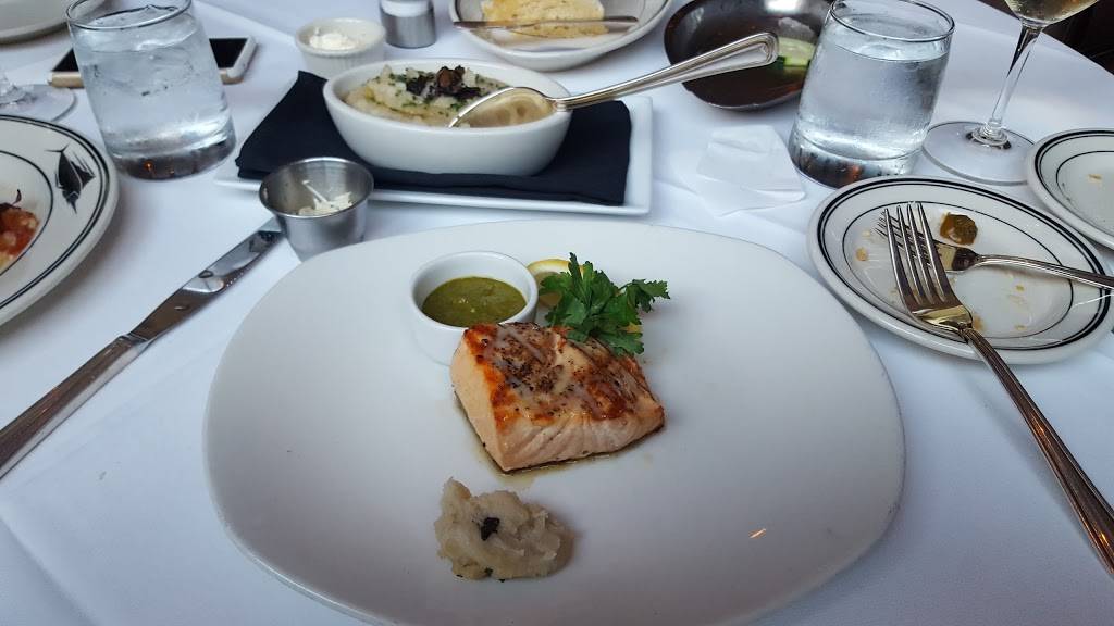 The Oceanaire Seafood Room | restaurant | 30 S Meridian St, Indianapolis, IN 46204, USA | 3179552277 OR +1 317-955-2277