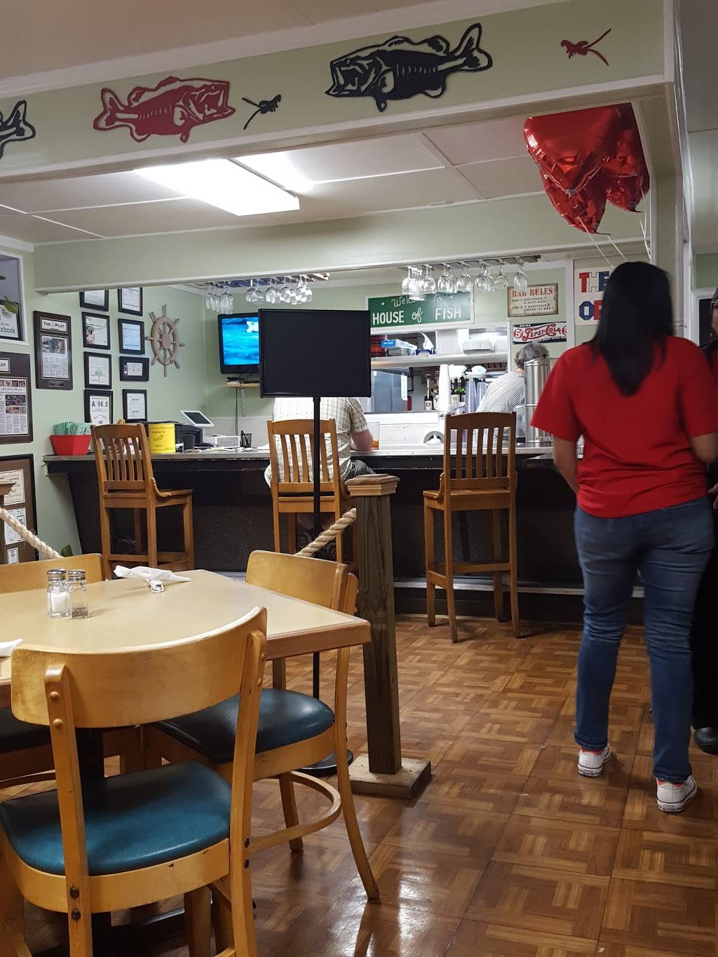 The House of Fish Seafood Restaurant | restaurant | 9671 NC-211, Aberdeen, NC 28315, USA | 9109440826 OR +1 910-944-0826