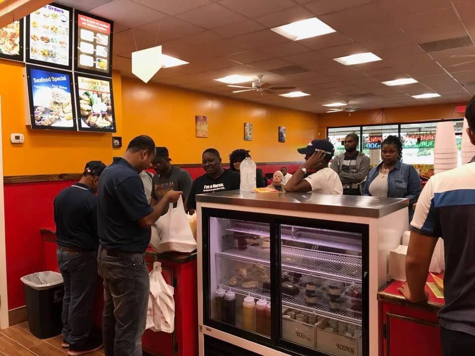 Americas Best Wings | restaurant | 4734 Finlay St, Henrico, VA 23231, USA | 8045284730 OR +1 804-528-4730