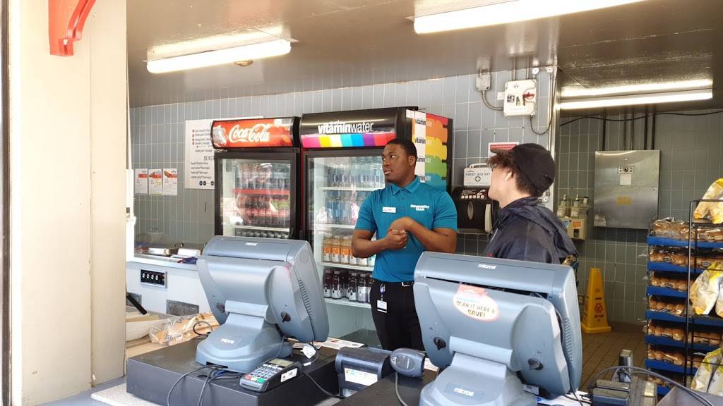 Timbers BBQ | restaurant | 1 Canadas Wonderland Drive, Maple, ON L6A 1S6, Canada | 9058327000 OR +1 905-832-7000