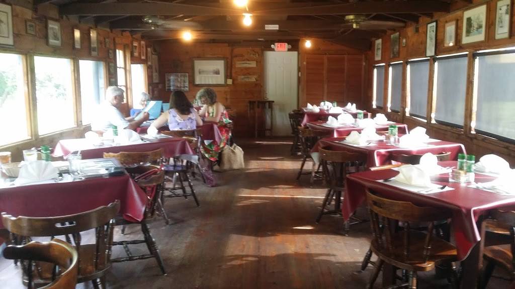 Caps Place | restaurant | 2765 NE 28th Ct, Lighthouse Point, FL 33064, USA | 9549410418 OR +1 954-941-0418