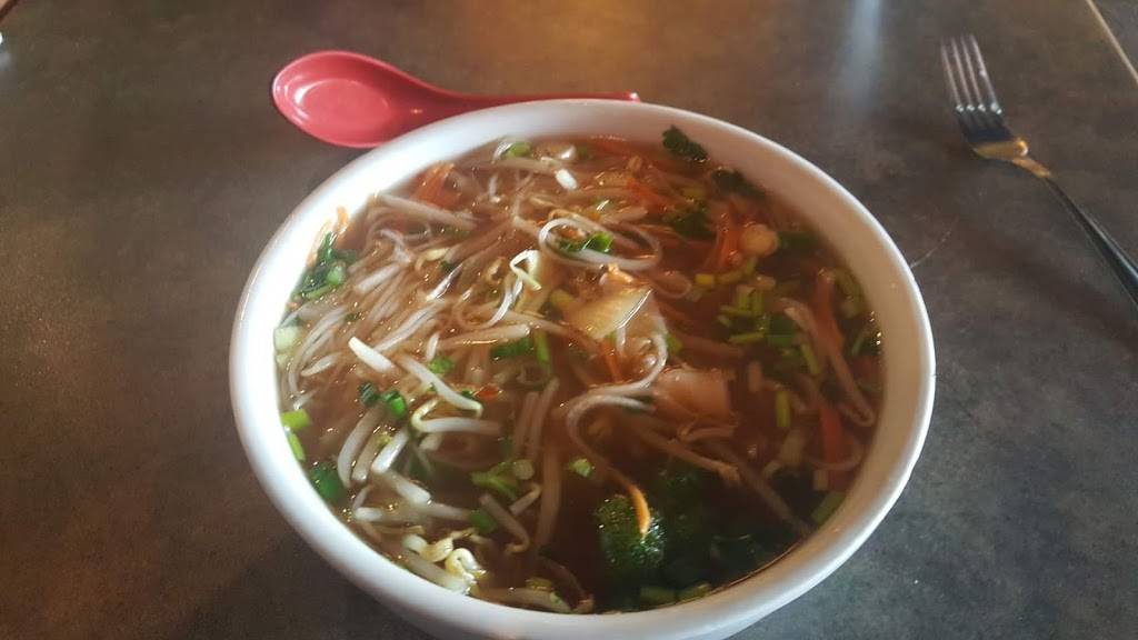 Thai Nouilles & Sushi | restaurant | 11612 Boulevard de Salaberry, Dollard-des-Ormeaux, QC H9B 2R8, Canada | 5144211008 OR +1 514-421-1008