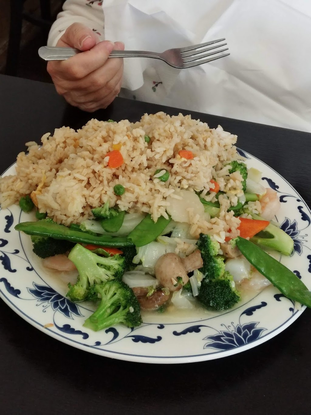 Golden Phoenix Chinese Restaurant | restaurant | 1685 Mesquite Ave # G, Lake Havasu City, AZ 86403, USA | 9286801326 OR +1 928-680-1326