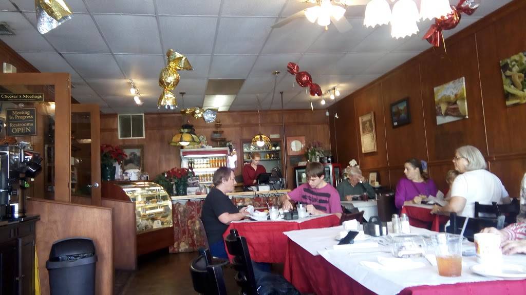 Cheesers Palace Cafe | cafe | 707 W Montrose St, Clermont, FL 34711, USA | 3524049431 OR +1 352-404-9431