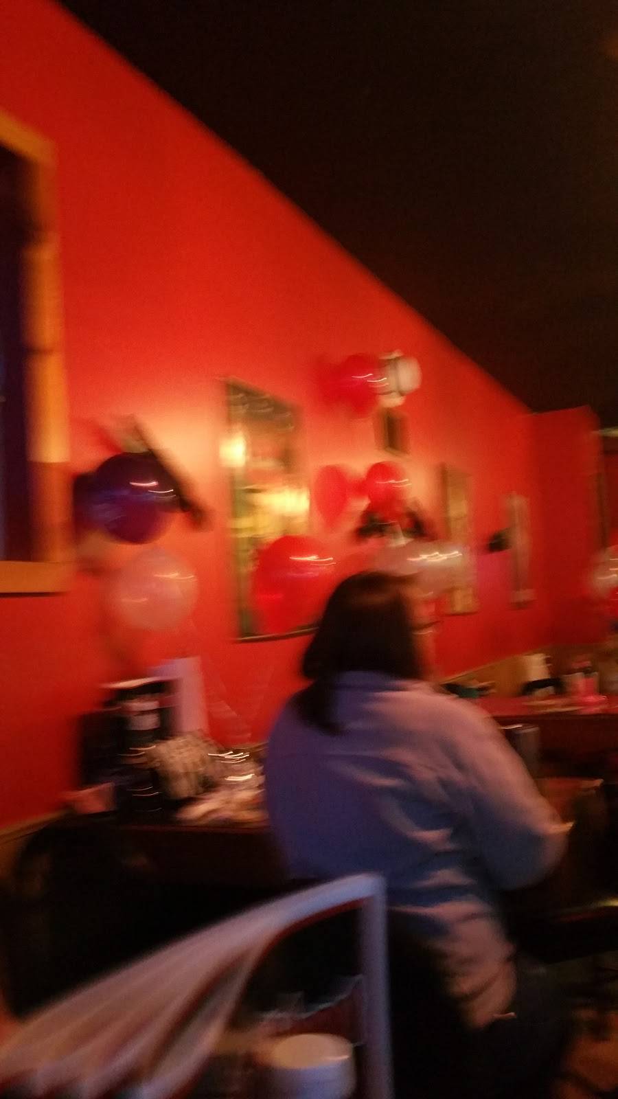 Pudocks Hideout - Bar & Grill | restaurant | 207 E Main St, Thayer, IL 62689, USA | 2179652273 OR +1 217-965-2273