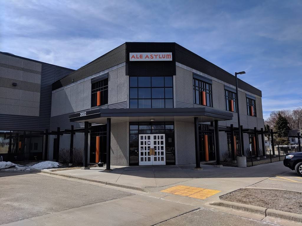 Ale Asylum | restaurant | 2002 Pankratz St, Madison, WI 53704, USA | 6086633926 OR +1 608-663-3926