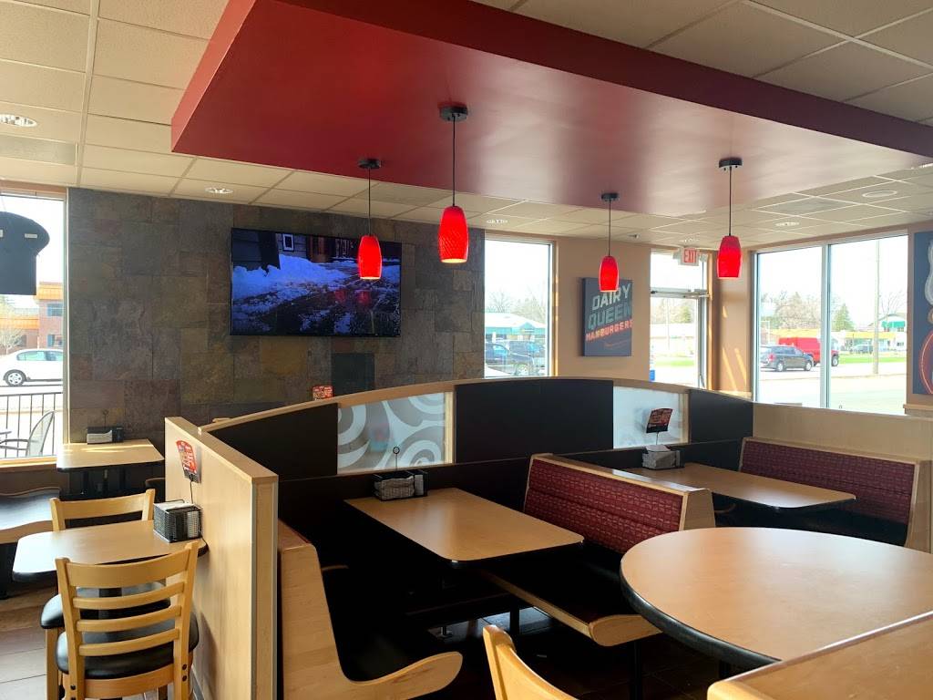 Dairy Queen Grill & Chill | restaurant | 555 Lake St S, Forest Lake, MN 55025, USA | 6514646608 OR +1 651-464-6608