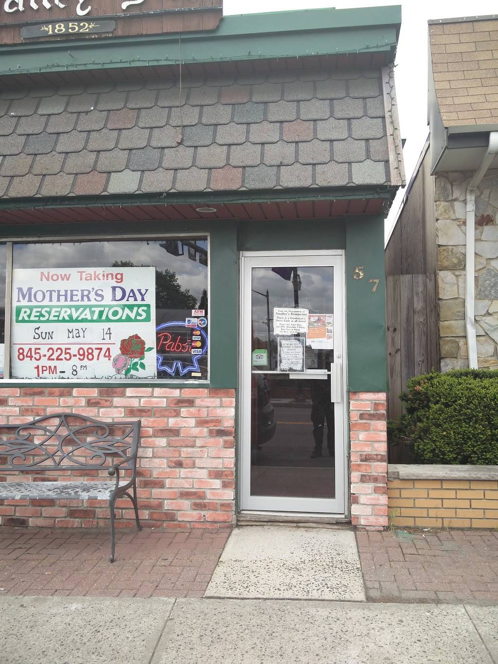 Smalleys Inn | restaurant | 57 Gleneida Ave, Carmel Hamlet, NY 10512, USA | 8452254007 OR +1 845-225-4007