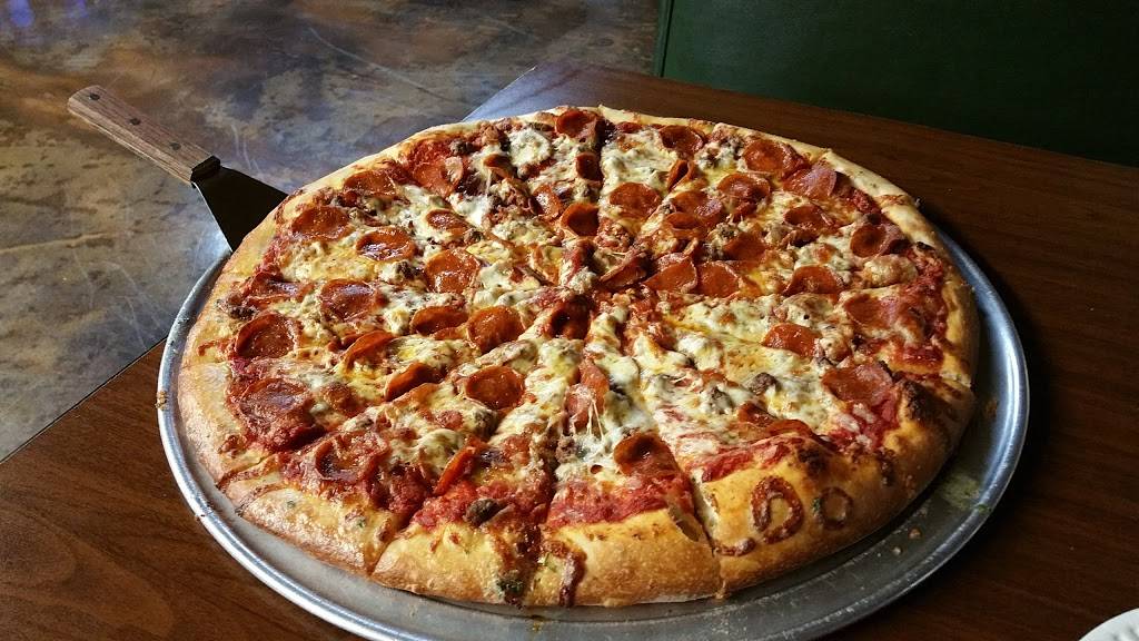 Cataldos Pizzeria | restaurant | 650 Roberts Ln, Bakersfield, CA 93308, USA | 6613870965 OR +1 661-387-0965