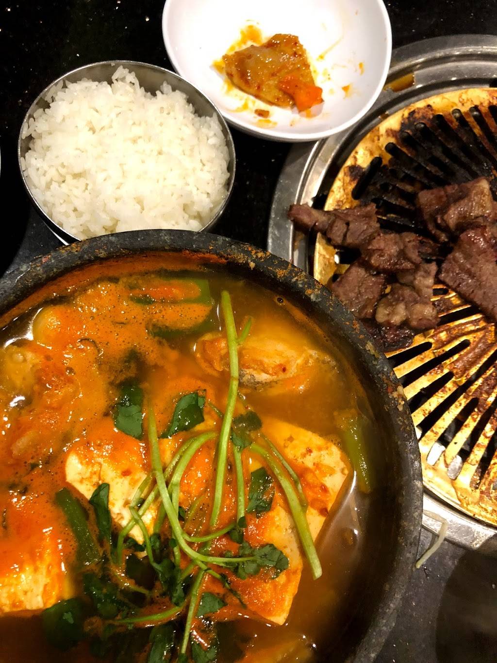 화개장터 | restaurant | 2104 Veirs Mill Rd, Rockville, MD 20851, USA | 3013406880 OR +1 301-340-6880