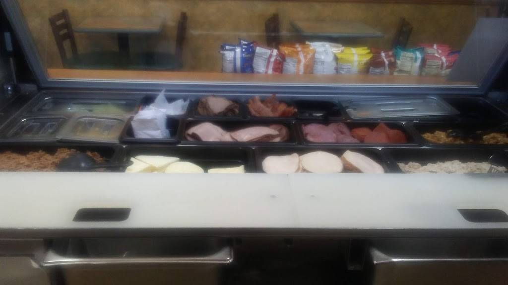 Subway Restaurants | restaurant | 5324 N Broadway, Chicago, IL 60640, USA | 7737847827 OR +1 773-784-7827