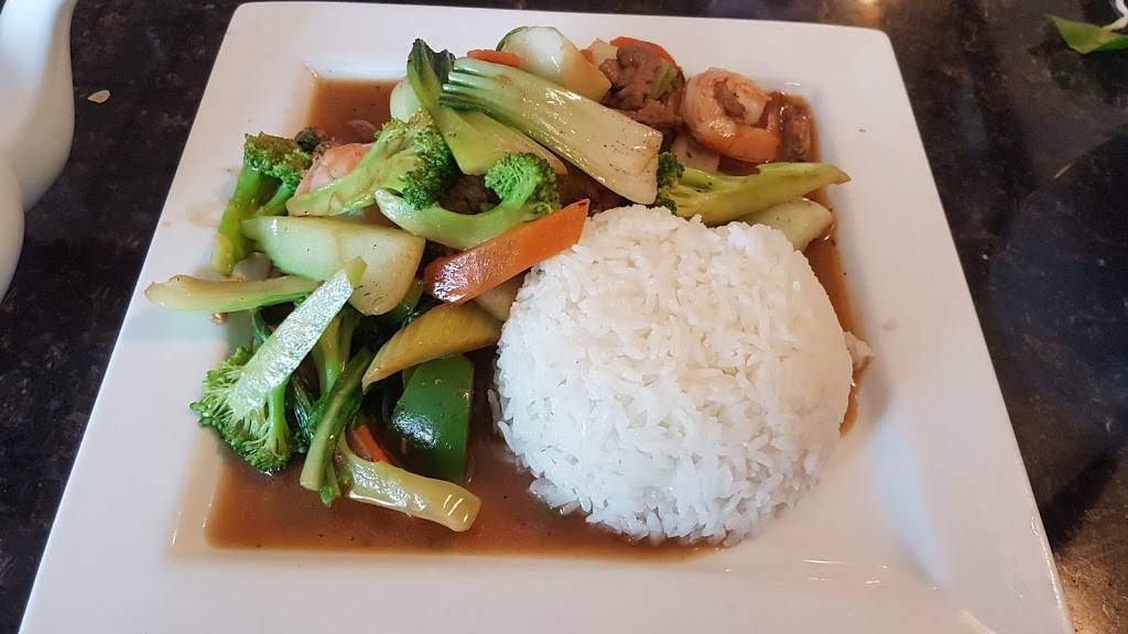 Com Pho Asia 3 | restaurant | 31 Commerce Park Dr, Barrie, ON L4N 8X1, Canada | 7057265190 OR +1 705-726-5190