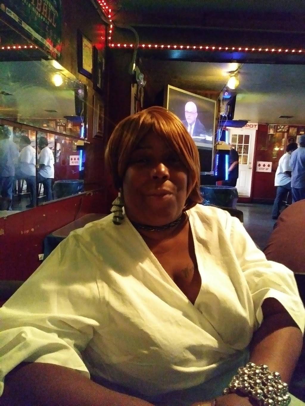 Mais Restaurant Lounge | restaurant | 2003 Atlantic Ave, Chesapeake, VA 23324, USA | 7575439398 OR +1 757-543-9398