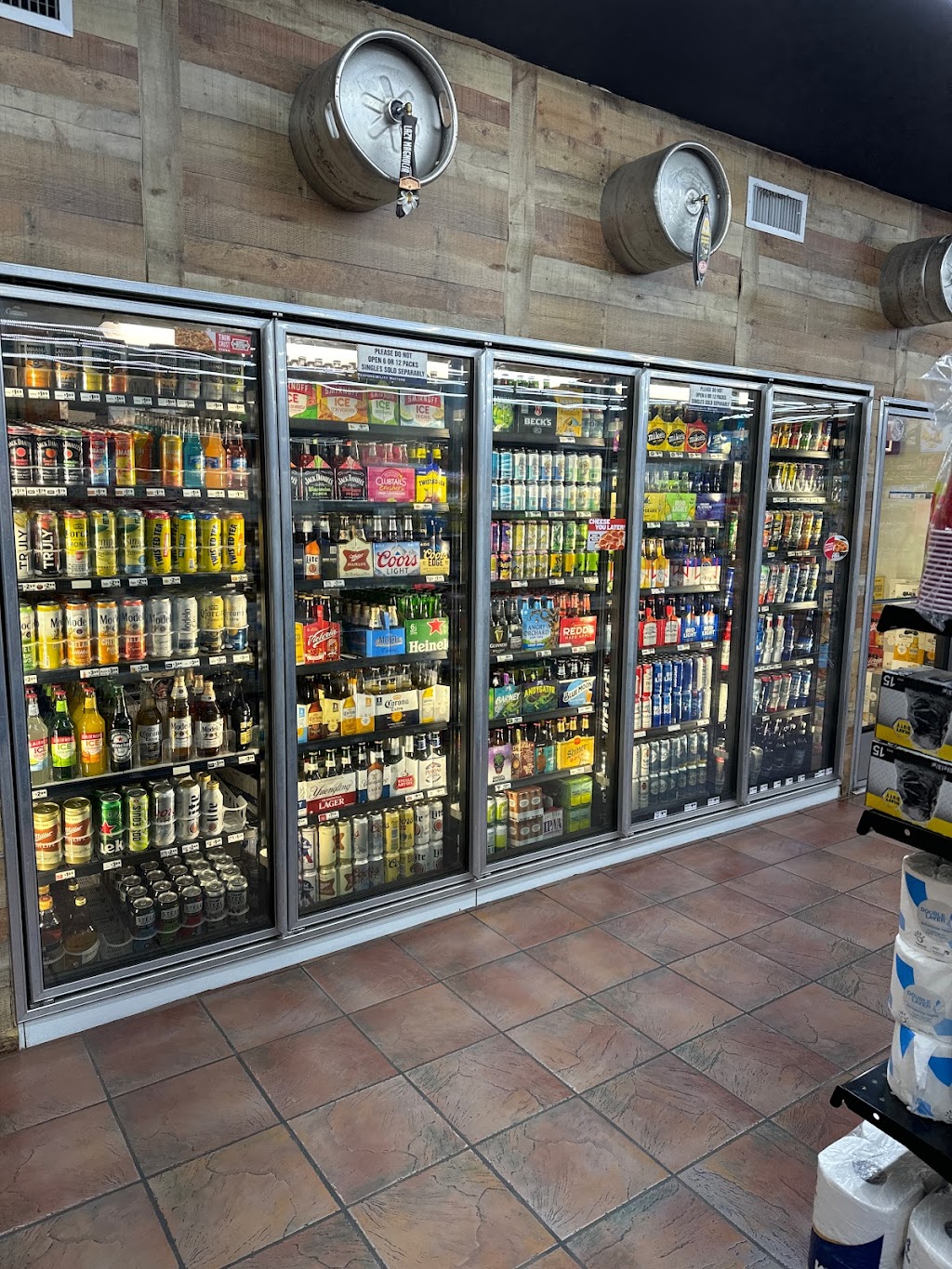 One stop fuel #3 | restaurant | 14310 MS-15, DIberville, MS 39540, USA | 2289677222 OR +1 228-967-7222