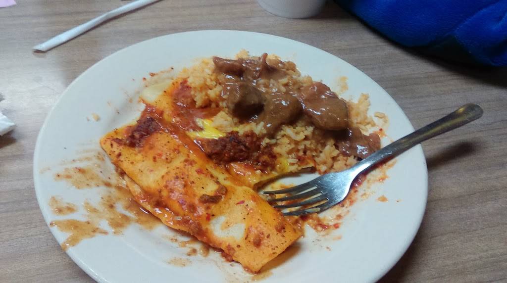 La Carreta Mexican Restaurant | restaurant | 112 W Pierce St, Luling, TX 78648, USA | 8308759510 OR +1 830-875-9510