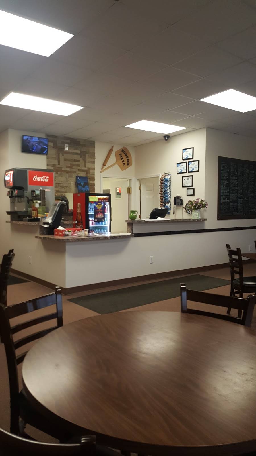 Doogies Pizza & Subs | restaurant | 101 E Main St, Glen Alpine, NC 28628, USA | 8285844111 OR +1 828-584-4111