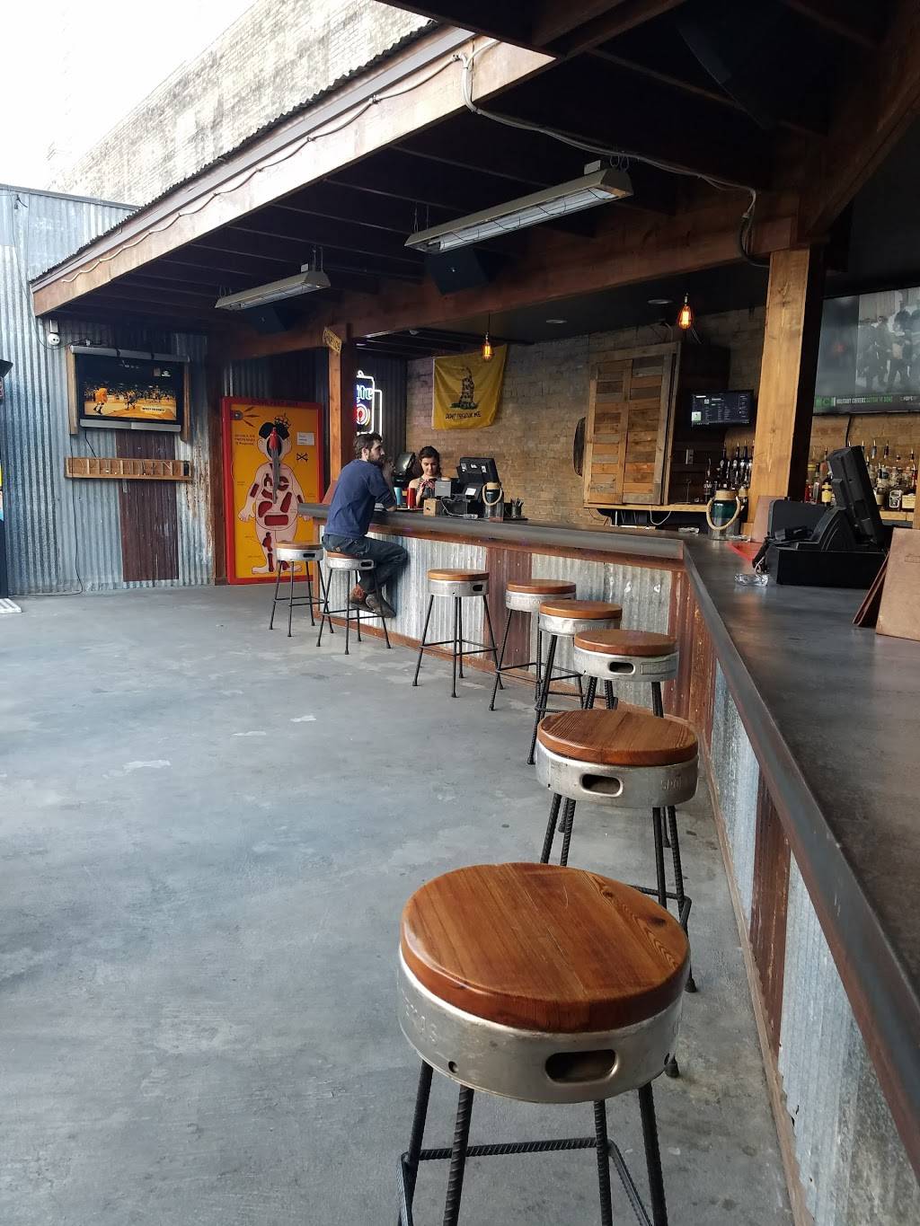 Shiners Saloon | restaurant | 422 Congress Ave D, Austin, TX 78701, USA | 5124484600 OR +1 512-448-4600