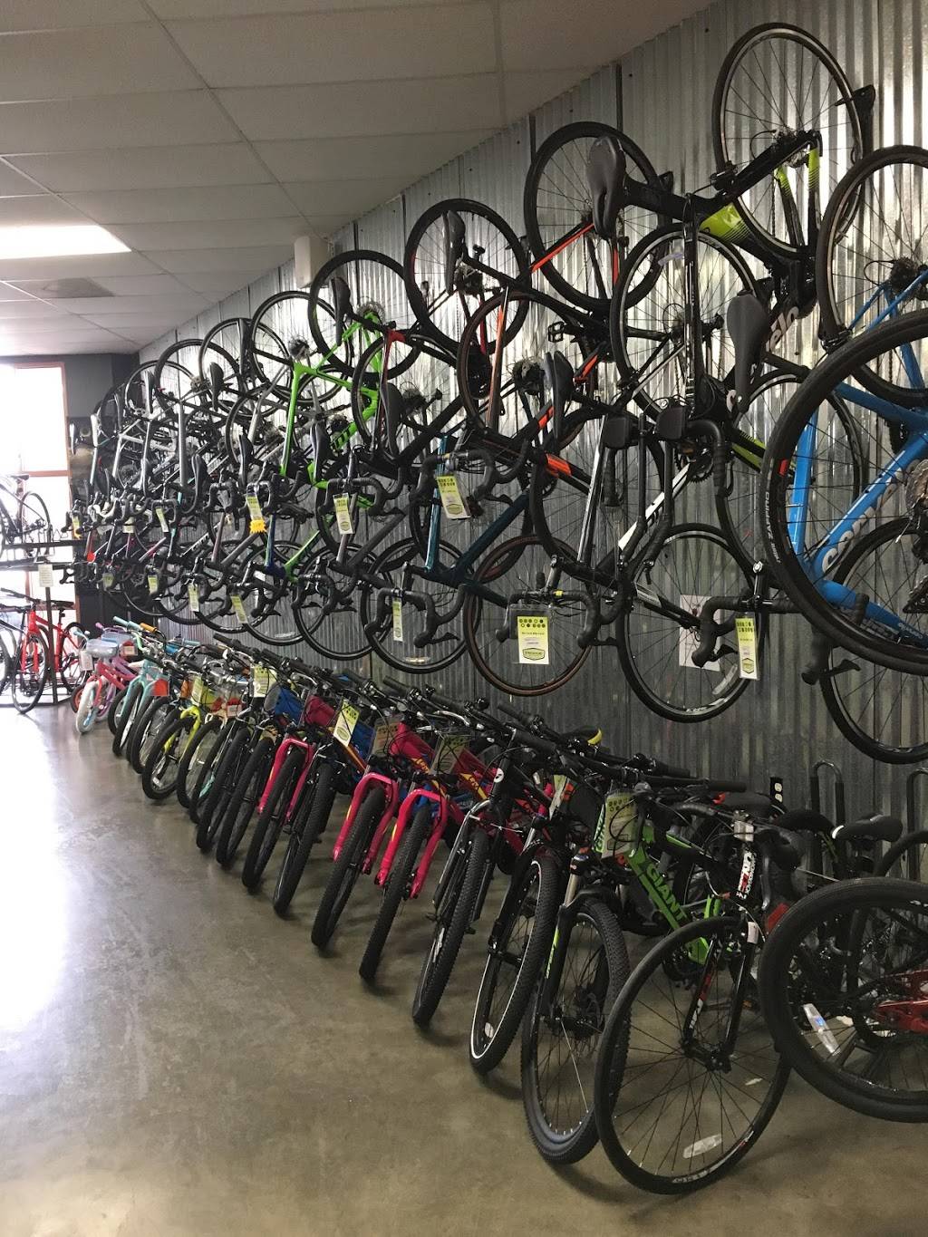 Freehub Bicycles | cafe | 1616 Woodruff Rd, Greenville, SC 29607, USA | 8642840040 OR +1 864-284-0040
