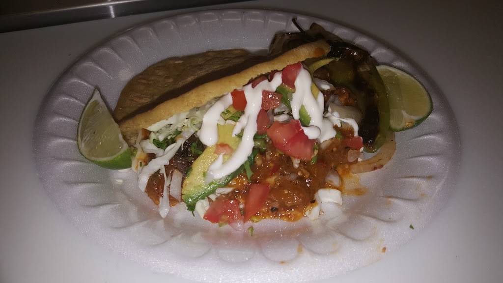 Los Reyes Taco Shop | restaurant | 1104 W 16th St, Merced, CA 95340, USA | 2097775599 OR +1 209-777-5599