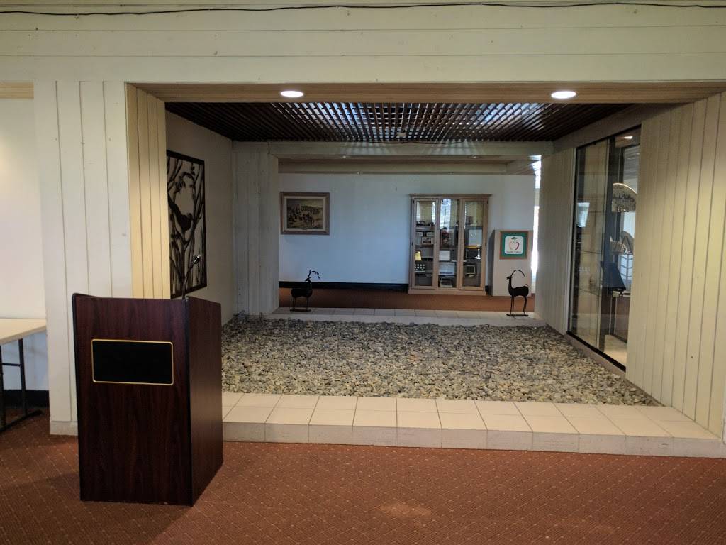 RoyDales Restaurant | restaurant | 15200 Rancherias Rd, Apple Valley, CA 92307, USA | 7602423653 OR +1 760-242-3653