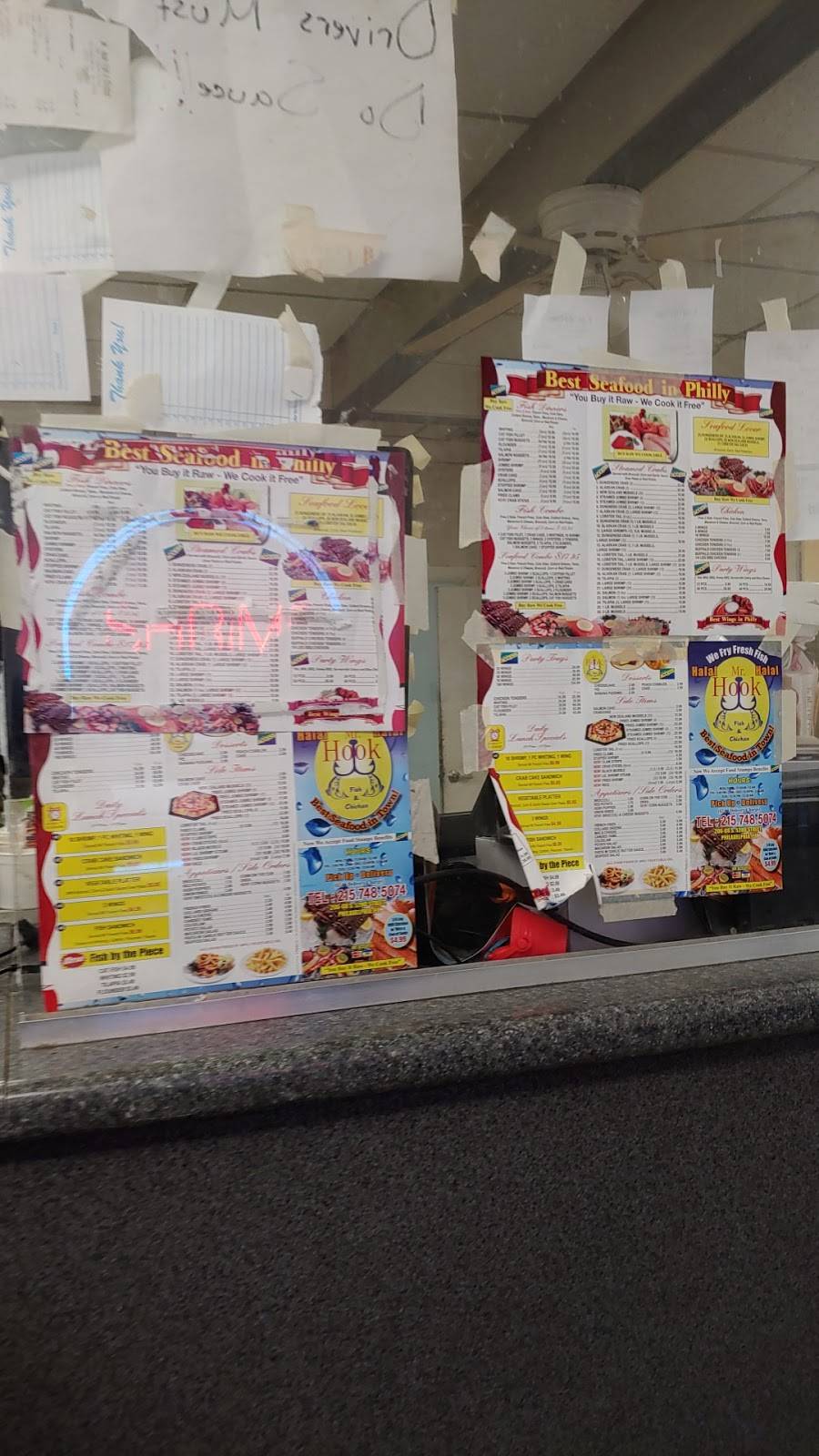 Mr Hook Fish & Chicken | restaurant | 206 S 52nd St, Philadelphia, PA 19139, USA | 2157485074 OR +1 215-748-5074