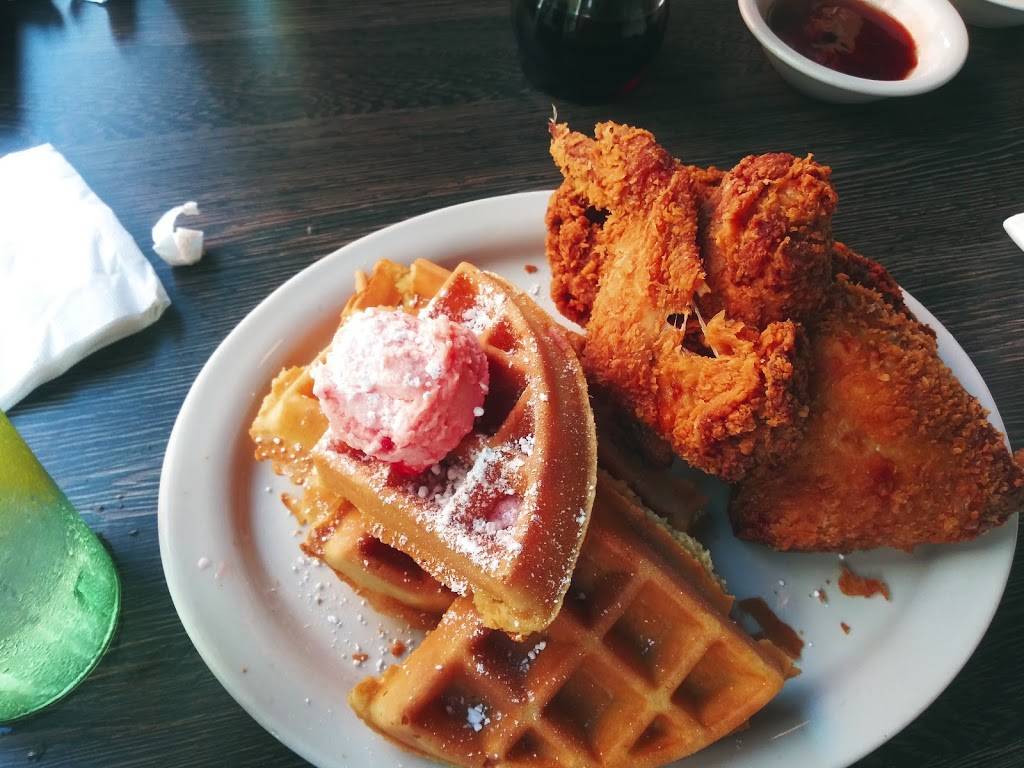 Metro Diner | cafe | 1124 Volvo Pkwy, Chesapeake, VA 23320, USA | 7576450203 OR +1 757-645-0203