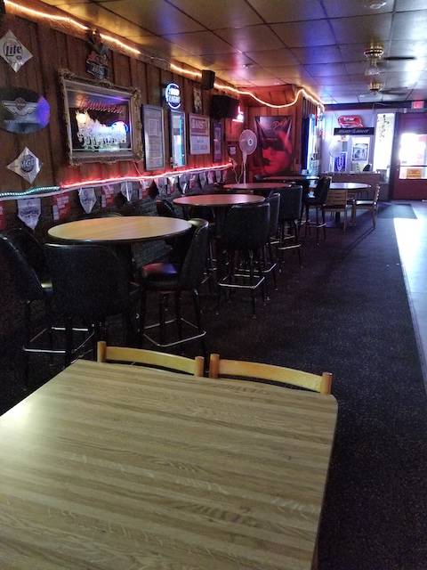 KCs Halftime Lounge | night club | 928 Main St, Manson, IA 50563, USA | 7124692613 OR +1 712-469-2613