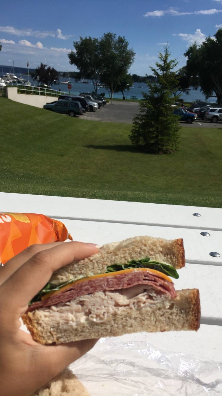 Gurneys Harbor Bottle Shop | restaurant | 215 E Main St, Harbor Springs, MI 49740, USA | 2315265472 OR +1 231-526-5472