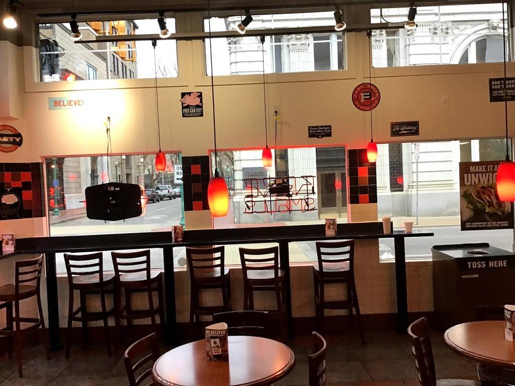 Jimmy Johns | meal delivery | 32 Capitol St, Charleston, WV 25301, USA | 3047203000 OR +1 304-720-3000