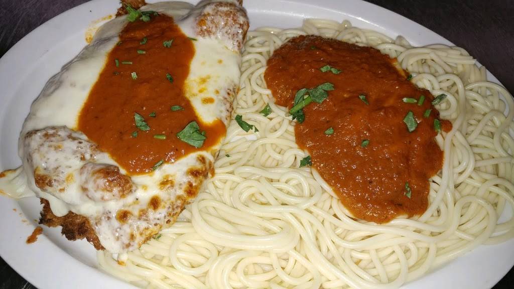 The Colonial Diner | restaurant | 8-10 Dolson Ave, Middletown, NY 10940, USA | 8453423500 OR +1 845-342-3500