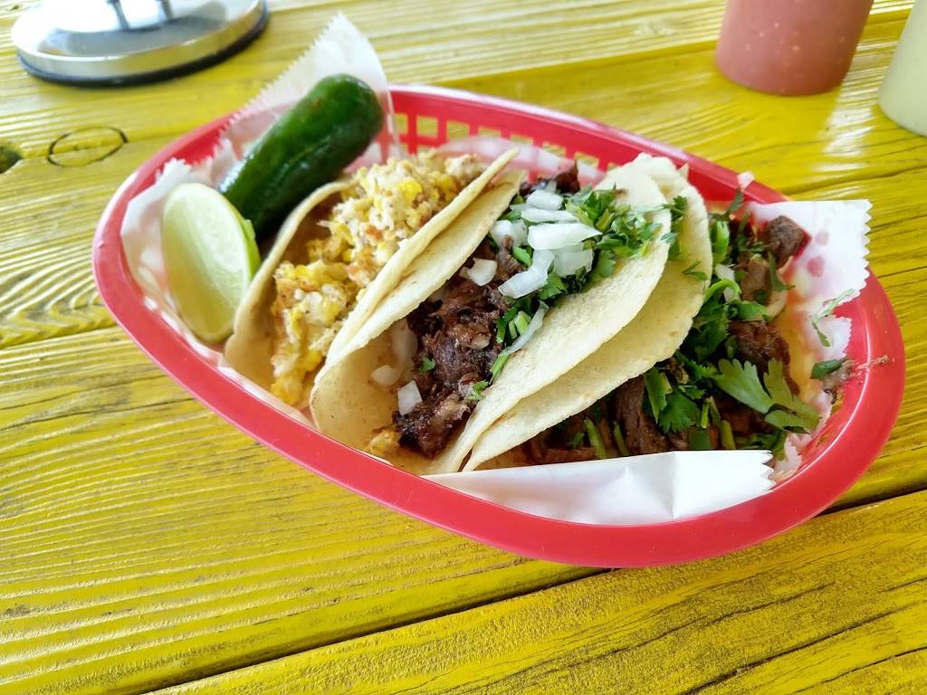 Taquerias Patos | restaurant | 7107, Yellow Jacket Ln, Austin, TX 78741, USA | 5128281100 OR +1 512-828-1100