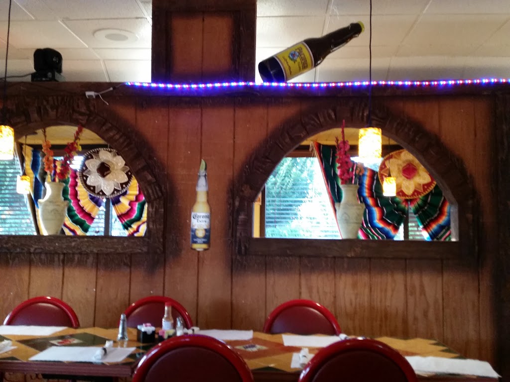 Las Cazuelas Mexican & Seafood Restaurant | restaurant | 10105 S Tacoma Way, Tacoma, WA 98499, USA | 2534490467 OR +1 253-449-0467