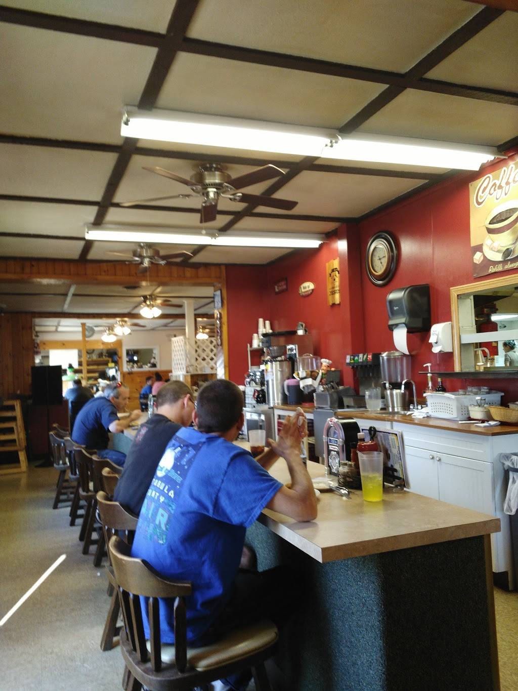 Lil Bit Restaurant | restaurant | 1255 PA-285, Espyville, PA 16424, USA | 7249276977 OR +1 724-927-6977