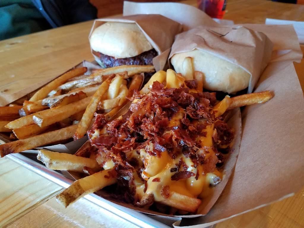 The Sear Shack Burgers & Fries | restaurant | 5101 Sanderlin Ave # 103, Memphis, TN 38117, USA | 9015674909 OR +1 901-567-4909