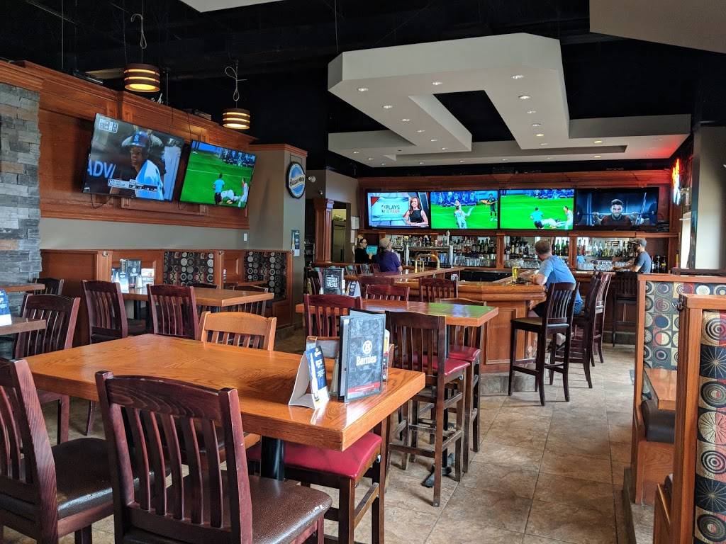 Bernies Bar & Grill | restaurant | 1225 Wonderland Rd N, London, ON N6G 2V9, Canada | 5196570597 OR +1 519-657-0597