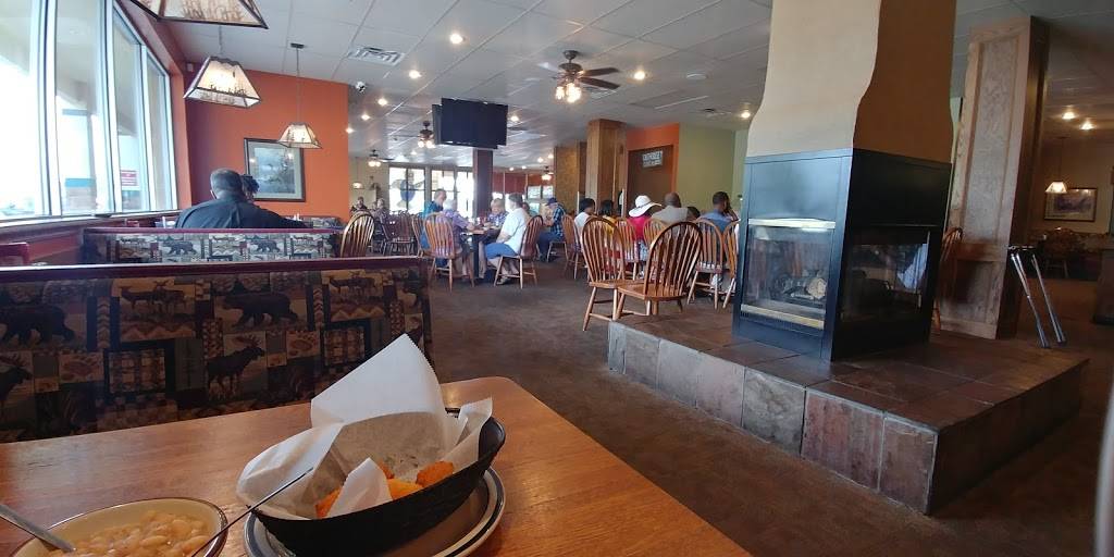 Jumpin Catfish Restaurant | restaurant | 834 SW Blue Pkwy, Lees Summit, MO 64063, USA | 8165543474 OR +1 816-554-3474