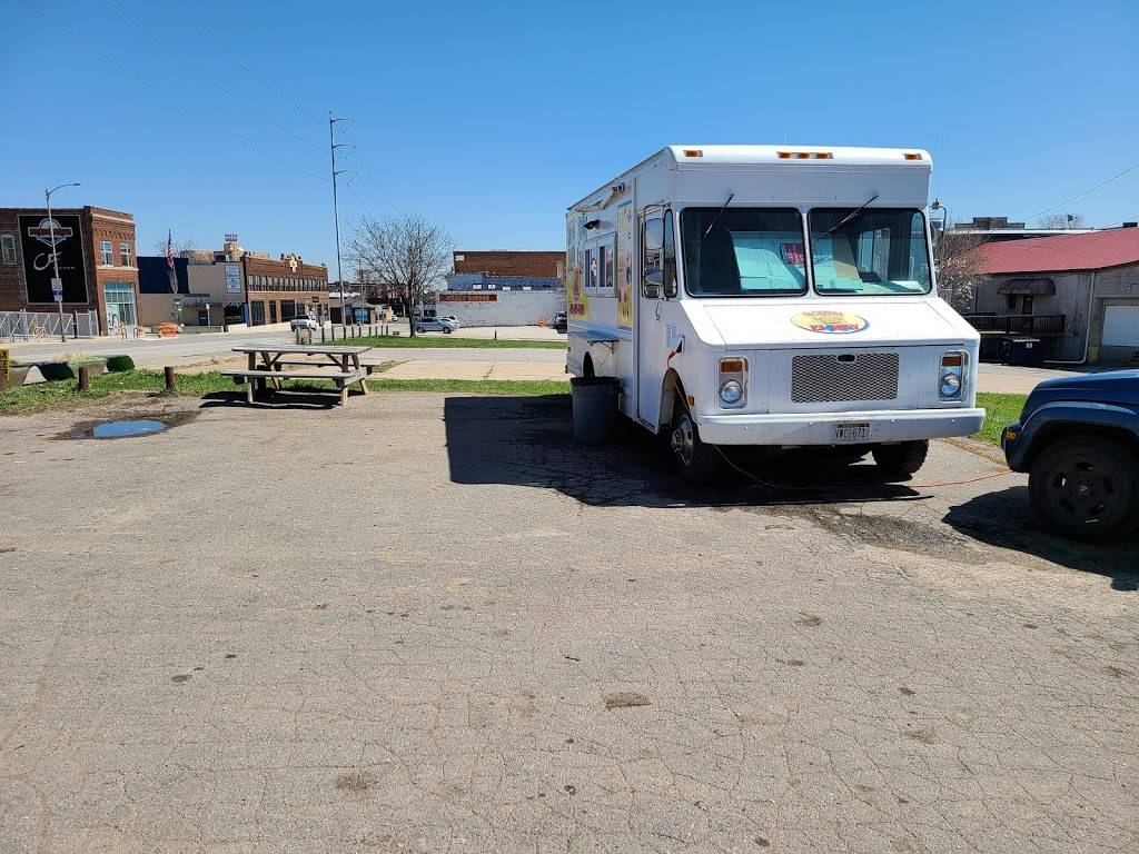 Taqueria El Rey Taco Truck | restaurant | 2601-2699 Leavenworth St, Omaha, NE 68105, USA | 4028131900 OR +1 402-813-1900