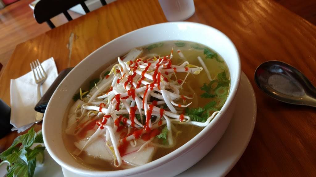 Noodle Barn | restaurant | 707 Centre St, Jamaica Plain, MA 02130, USA | 6175222299 OR +1 617-522-2299