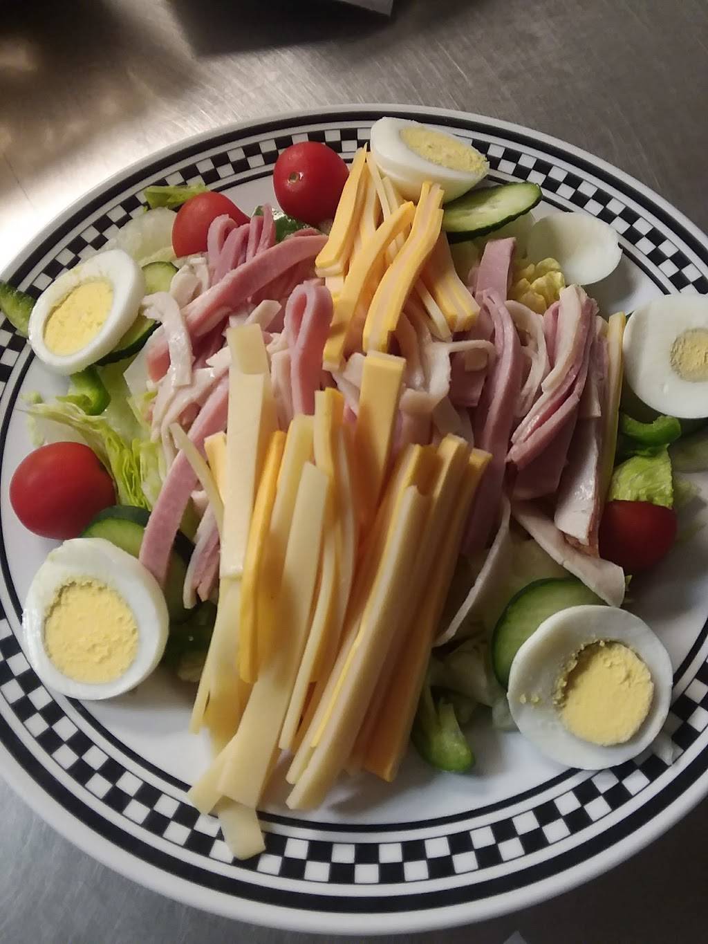 Nortons Sports Bar & Grill | restaurant | 1824 Main St, Dunedin, FL 34698, USA | 7277342053 OR +1 727-734-2053