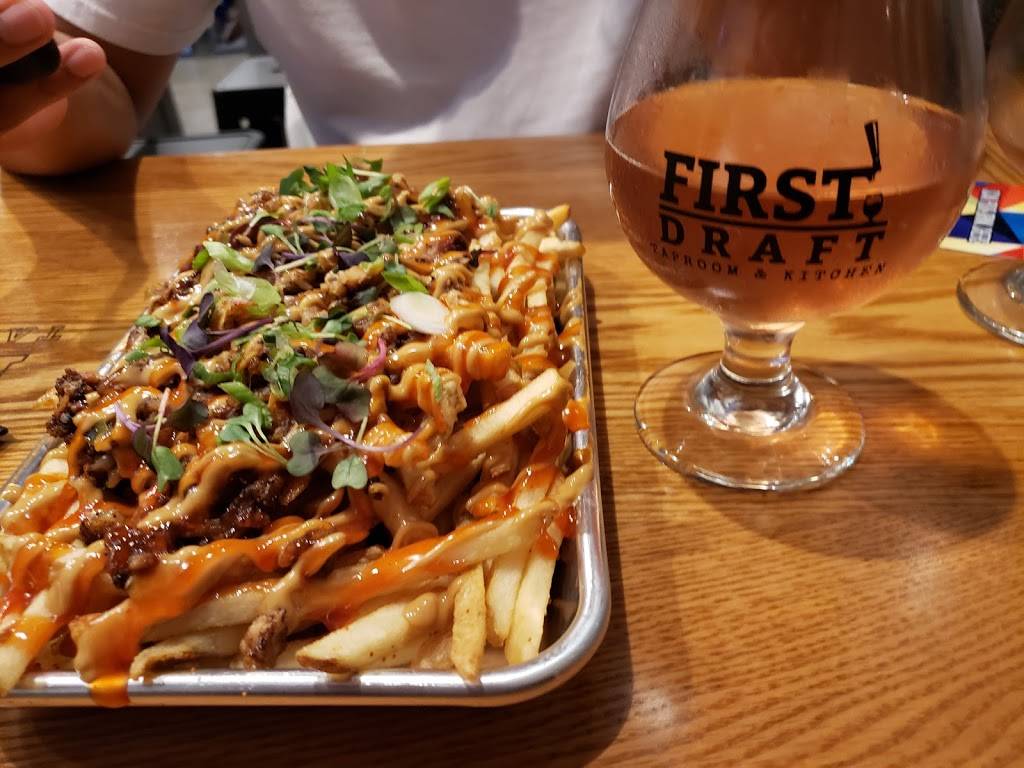 First Draft Taproom & Kitchen | restaurant | 1230 S Olive St, Los Angeles, CA 90015, USA | 2135365267 OR +1 213-536-5267