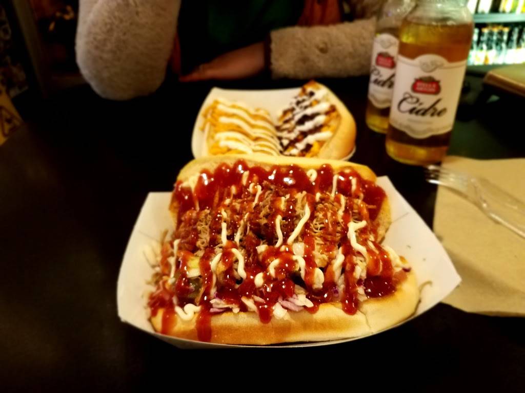 Lucky Louie’s Beer and Wieners | restaurant | 8238 Perry Hwy, Erie, PA 16509, USA | 8143149481 OR +1 814-314-9481