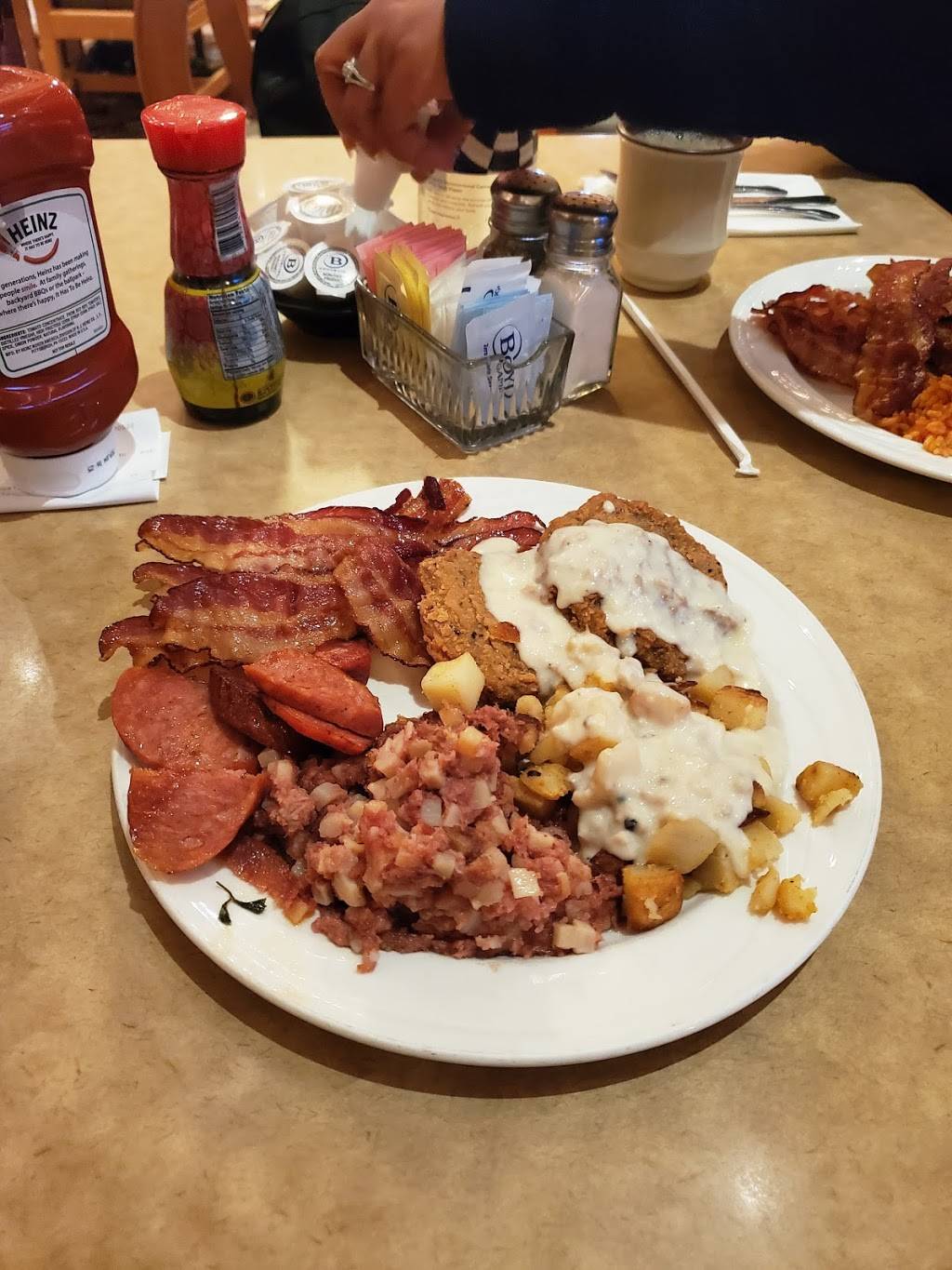 Garden Court Buffet | restaurant | 200 N Main St, Las Vegas, NV 89101, USA | 7023871896 OR +1 702-387-1896