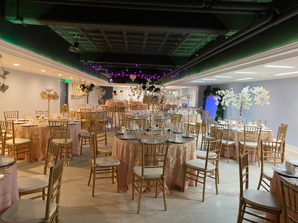 El Camaleon Bar & Grill | restaurant | 103 N Ottawa St, Joliet, IL 60432, USA | 8155502700 OR +1 815-550-2700