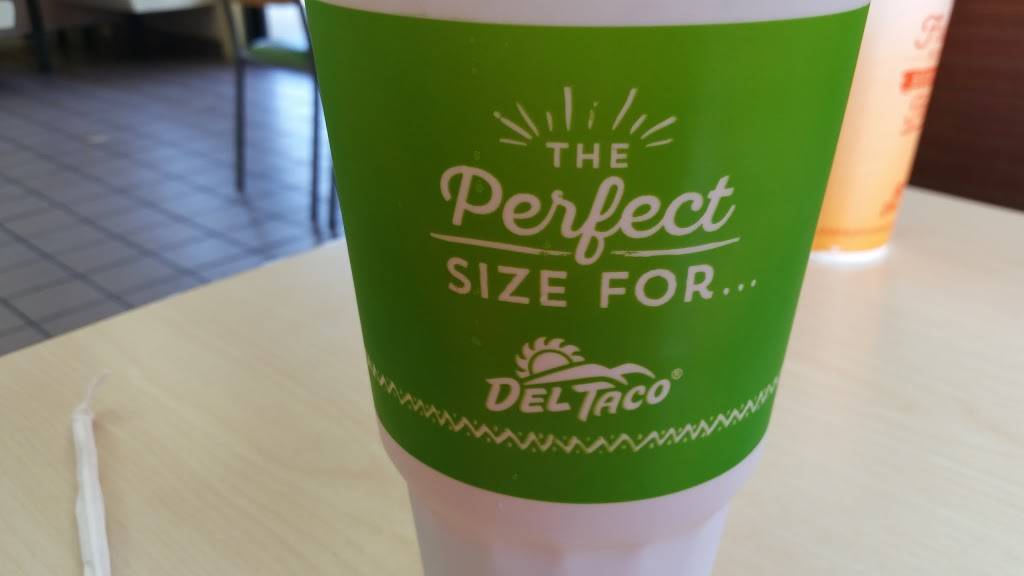 Del Taco | meal takeaway | 1740 E Dyer Rd, Santa Ana, CA 92705, USA | 9492504716 OR +1 949-250-4716
