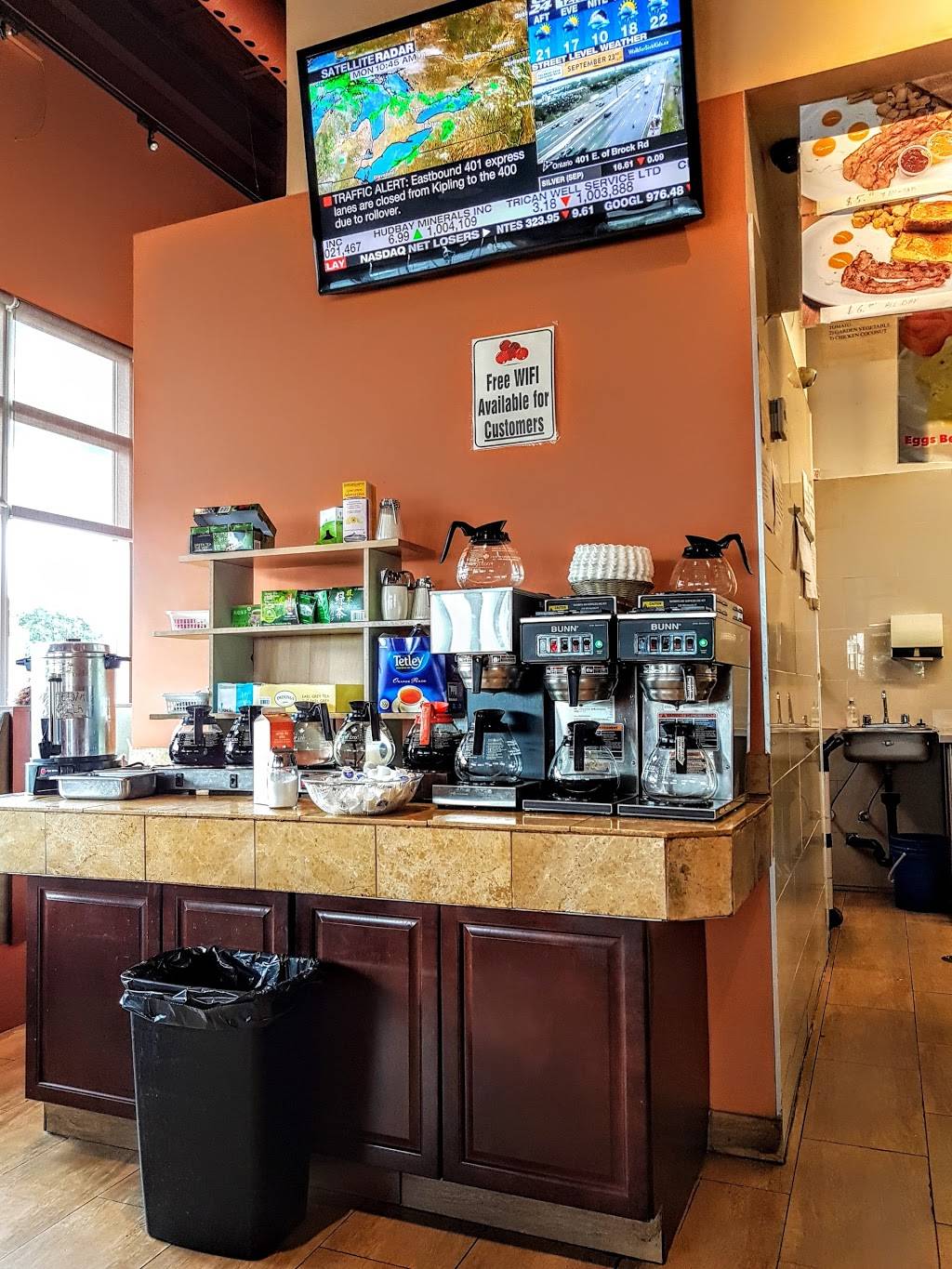 Giggling Tomatoes Restaurant | restaurant | 7920 Hurontario St, Brampton, ON L6Y 0C7, Canada | 9052161659 OR +1 905-216-1659