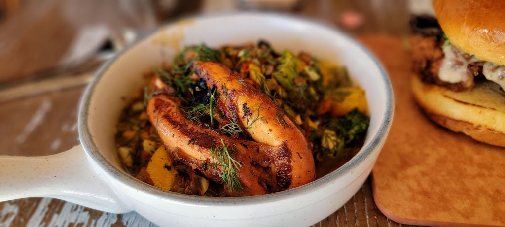 The Hampton Social | restaurant | 9101 International Dr Suite 1200, Orlando, FL 32819, USA | 6898006760 OR +1 689-800-6760