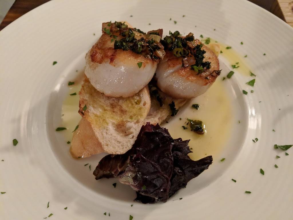 Jules Bistro | restaurant | 1290 Queen St E, Toronto, ON M4L 1C4, Canada | 4164635853 OR +1 416-463-5853